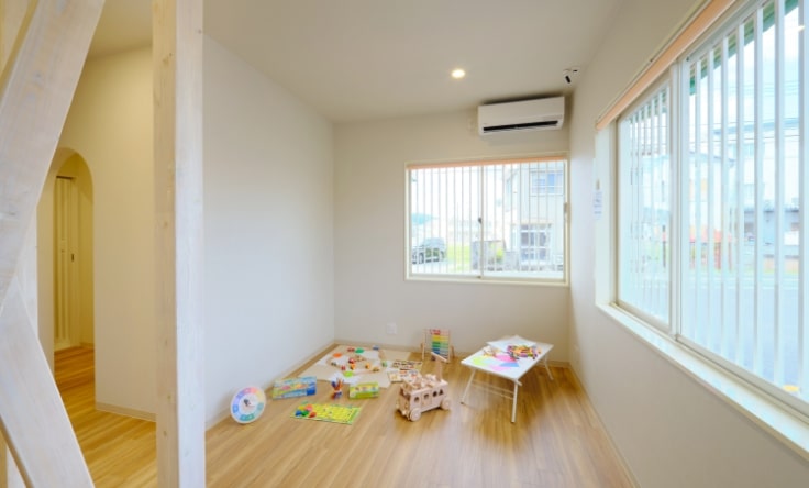 授乳室　/ おむつ替えスペース